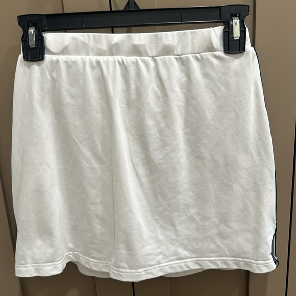 Varley skort - Picture 3 of 4